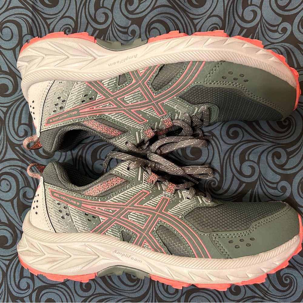 ASICS Women's Gel-Venture 9 Athletic Shoes - Ivy and Papaya - Picture 4 of 9